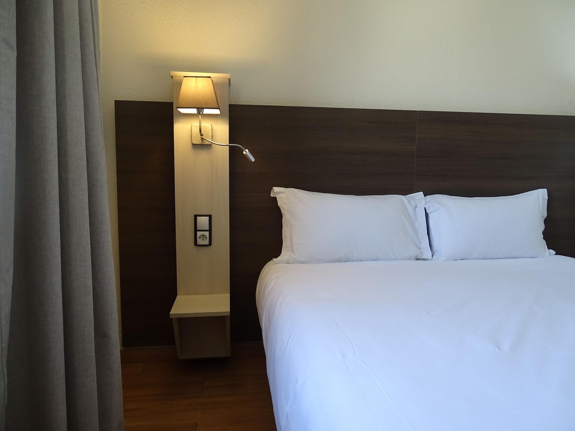 Euro Hotel Airport Orly Rungis Fresnes  Exterior photo