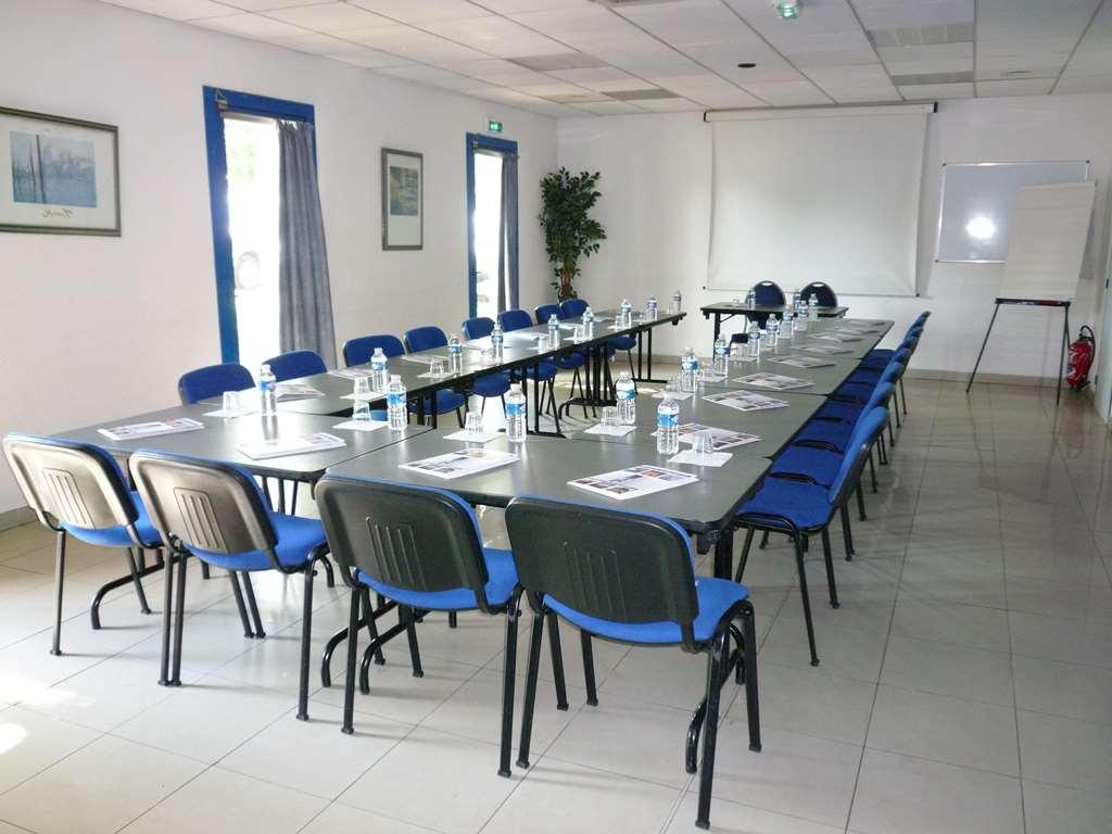 Euro Hotel Airport Orly Rungis Fresnes  Facilities photo